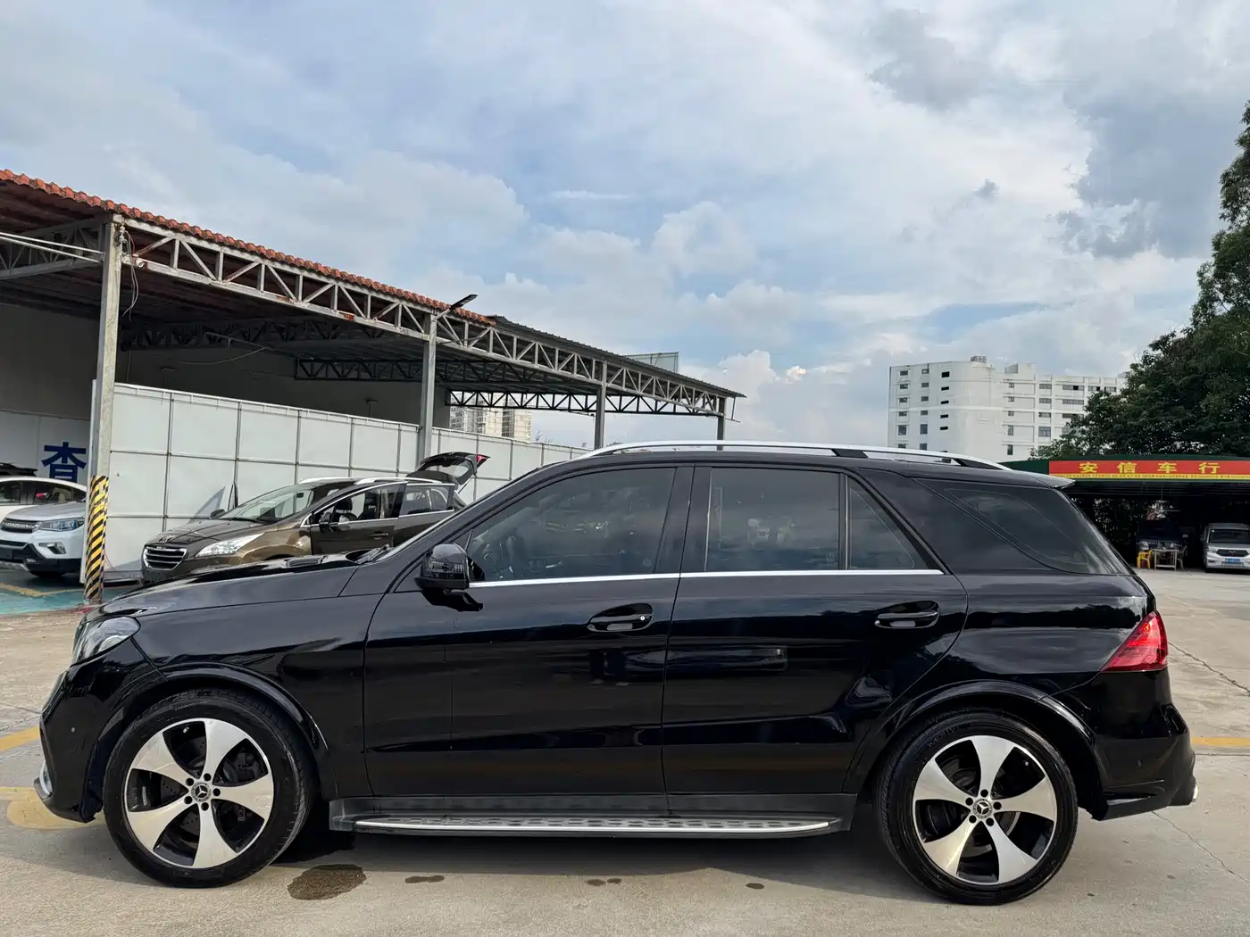Mercedes-Benz M-Class 2012 Model ML 350 Luxury фото 7