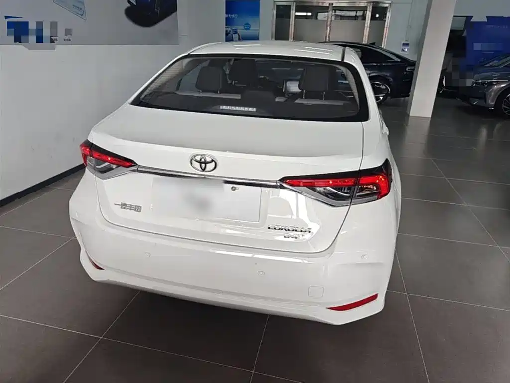 Toyota Corolla 2023 1.2T Pioneer Edition фото 6