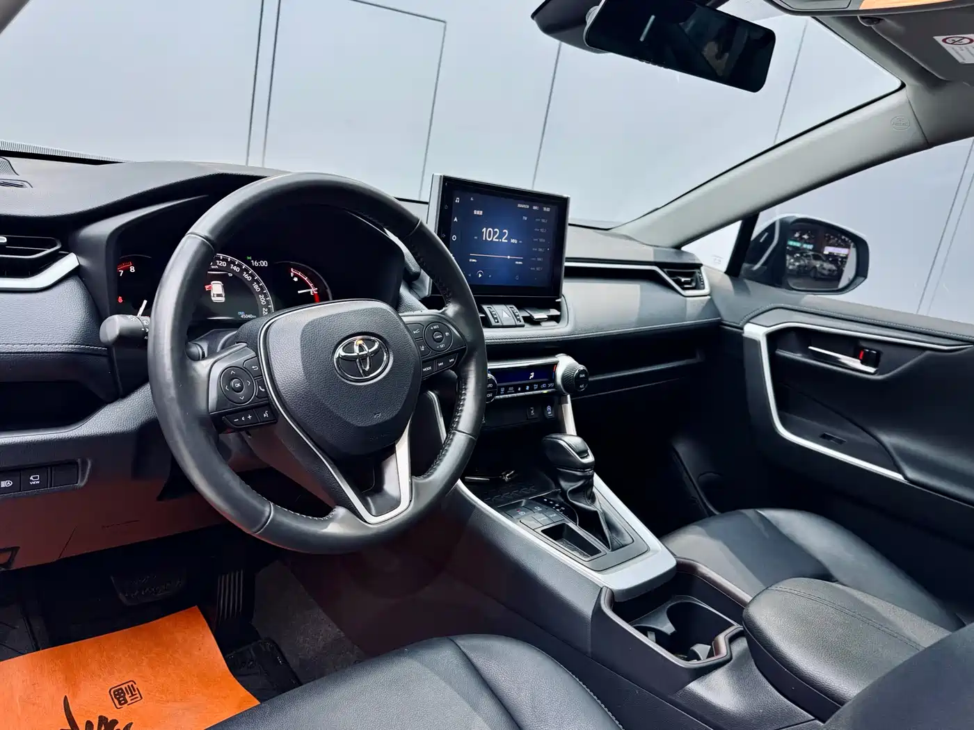 Toyota RAV4 Rongfang 2022 2.0L CVT 2WD Trend Plus Edition фото 8