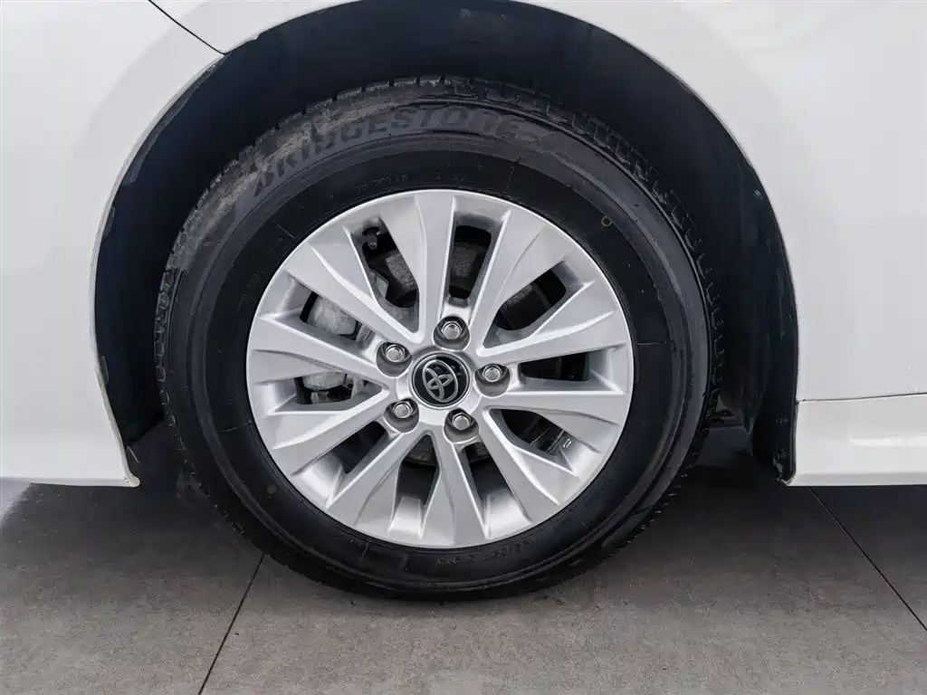 Toyota Corolla 2023 1.8L Smart Hybrid Dual Engine Pioneer Edition фото 17