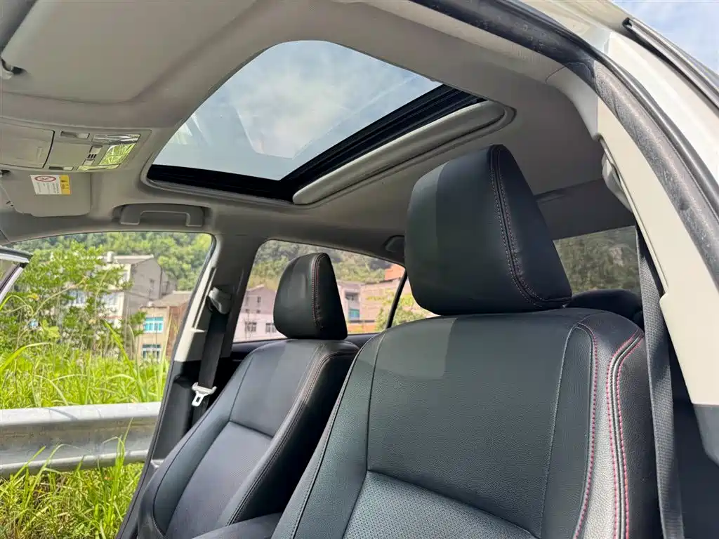 Toyota Corolla 2017 Facelift 1.2T S-CVT GL-i фото 22