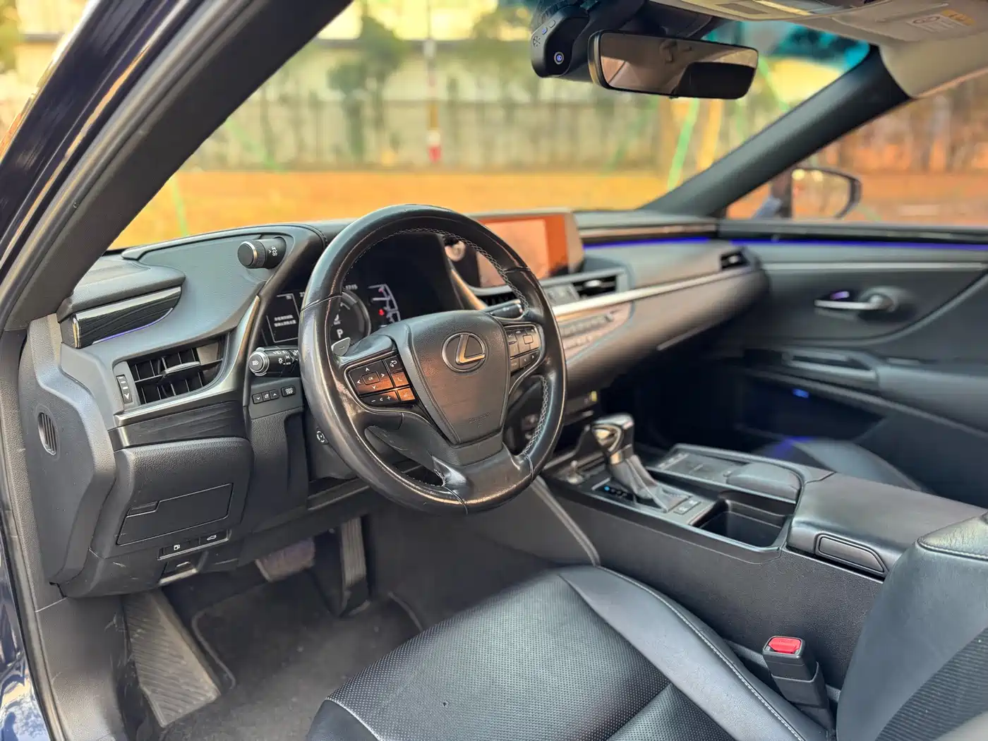 Lexus ES 2018 300h Excellence Edition China V фото 8