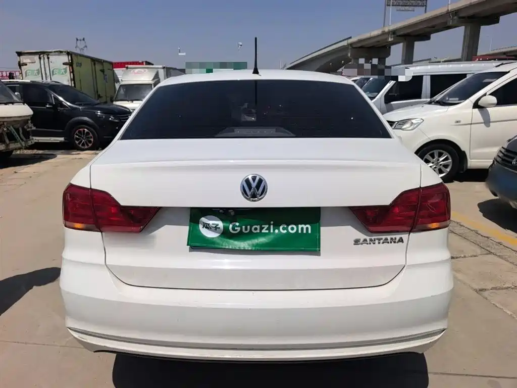 VOLKSWAGEN SANTANA