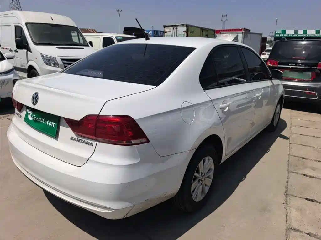 VOLKSWAGEN SANTANA