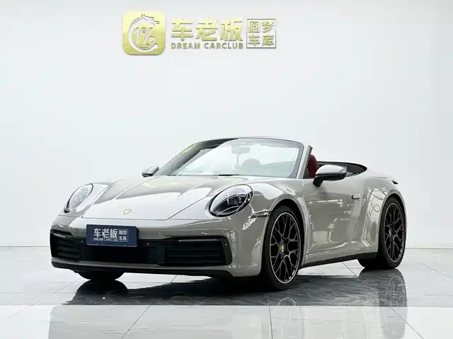 Porsche 911 2022 Carrera Cabriolet 3.0T
