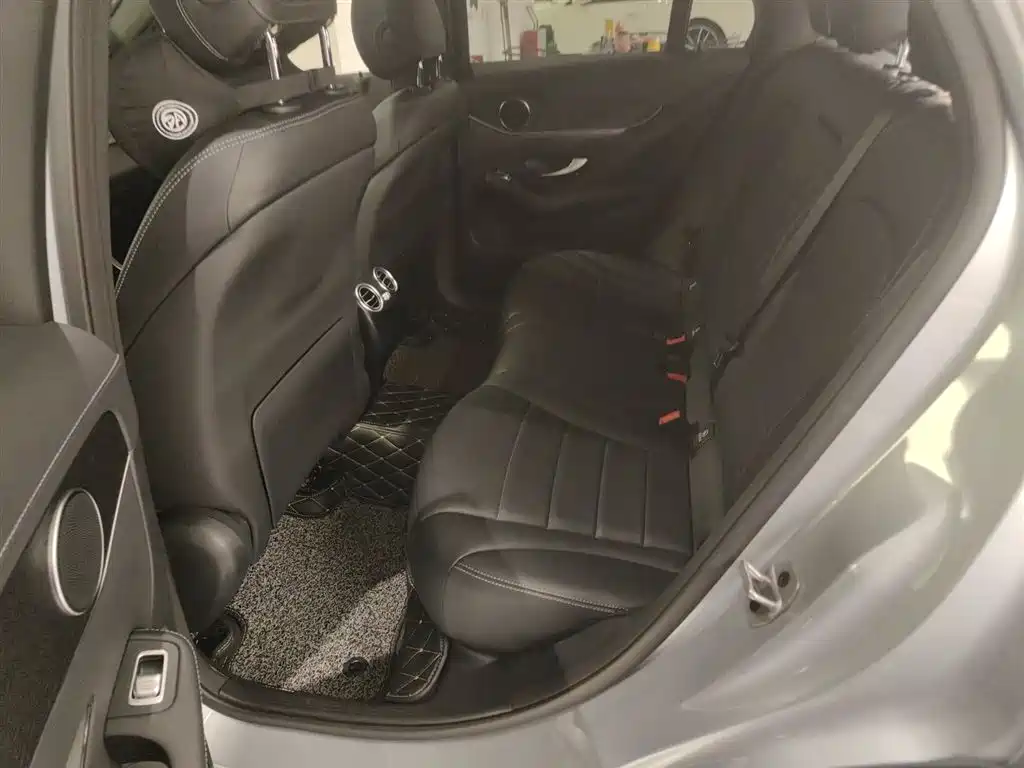 Mercedes-Benz GLC Coupe 2021 GLC 300 4MATIC Coupe SUV фото 13