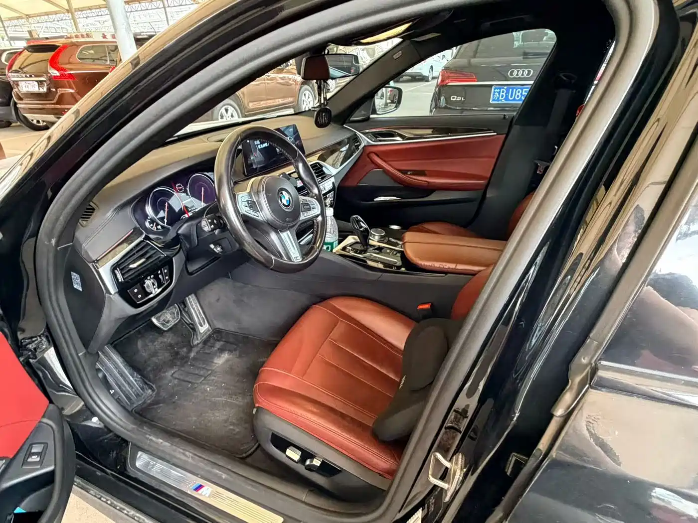 BMW 5 Series 2018 Facelift 530Li Exclusive M Sport Package фото 5