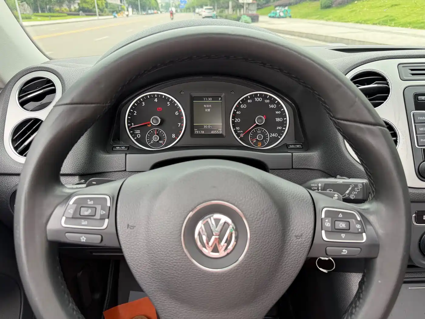 Volkswagen Tiguan 2013 1.8TSI Automatic 2WD Luxury Model фото 17