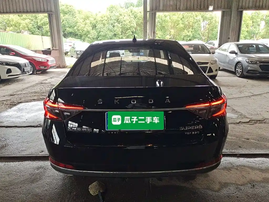 Škoda Superb 2023 Facelift TSI330 DSG Luxury Edition фото 6
