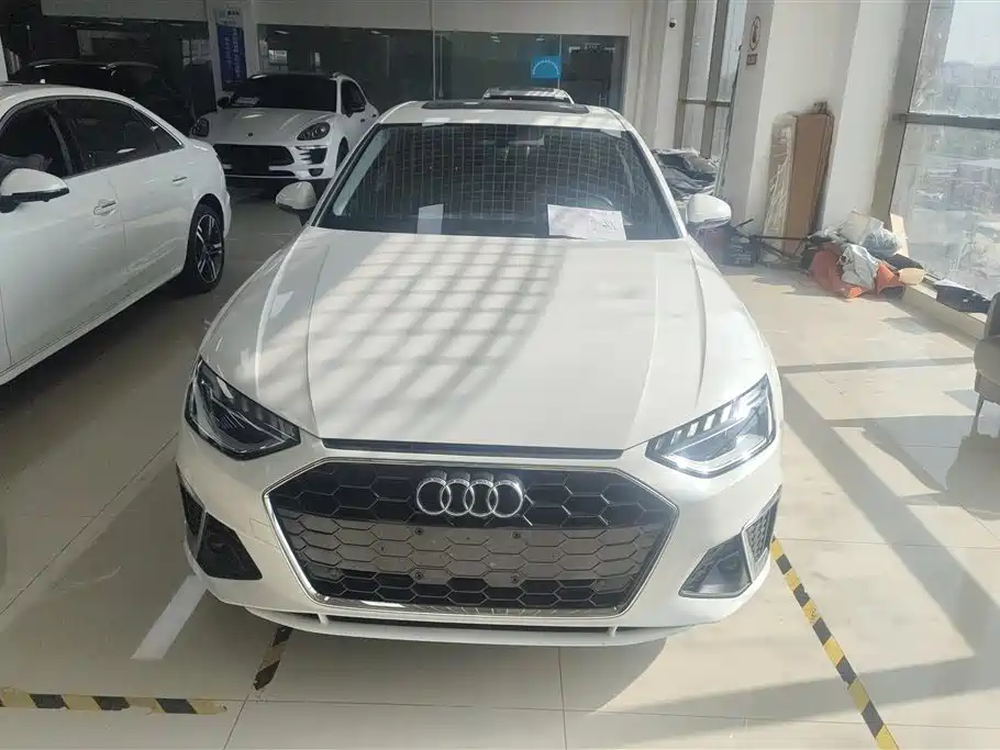 Audi A4L 2020 40 TFSI Fashion Elegance фото 2