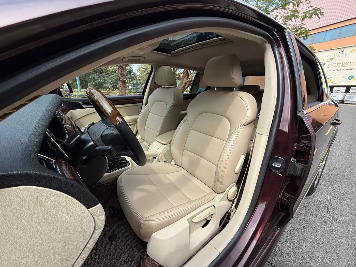 Škoda Superb 2012 1.8TSI Automatic Elegance Edition фото 10