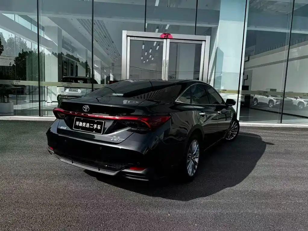 Toyota Avalon 2024 Model Hybrid 2.0L Prestige Edition фото 2