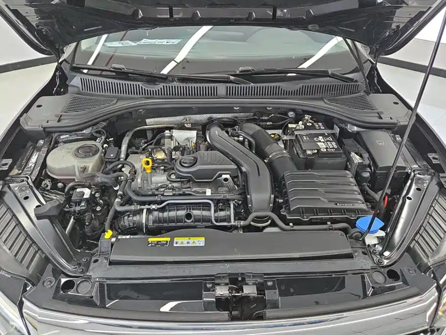 Volkswagen Sagitar 2023 300TSI DSG Surpassing Edition фото 10