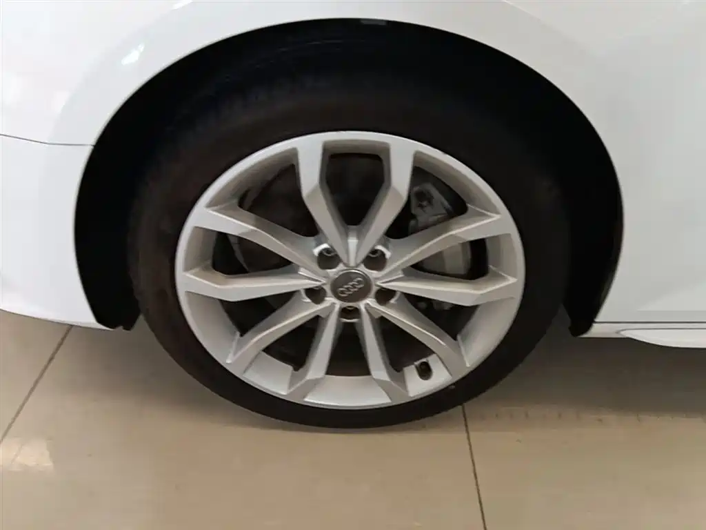 Audi A4L 2017 45 TFSI quattro Style Edition фото 23