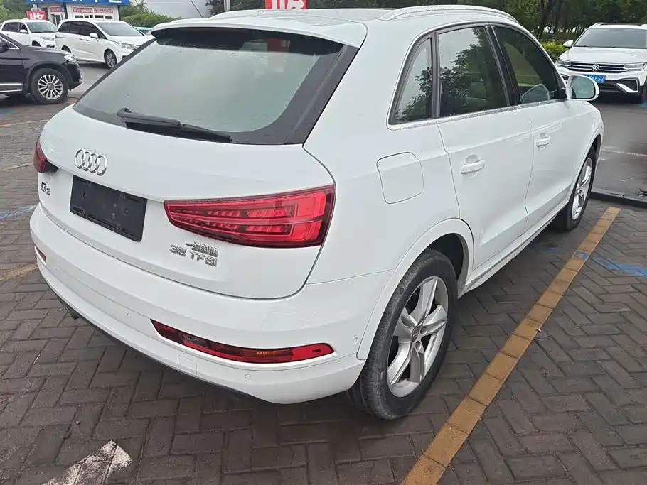 Audi Q3 2016 35 TFSI Style фото 3