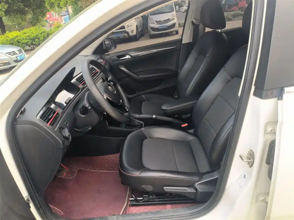Volkswagen Santana 2017 Gran Santana 1.6L Auto Comfort фото 15