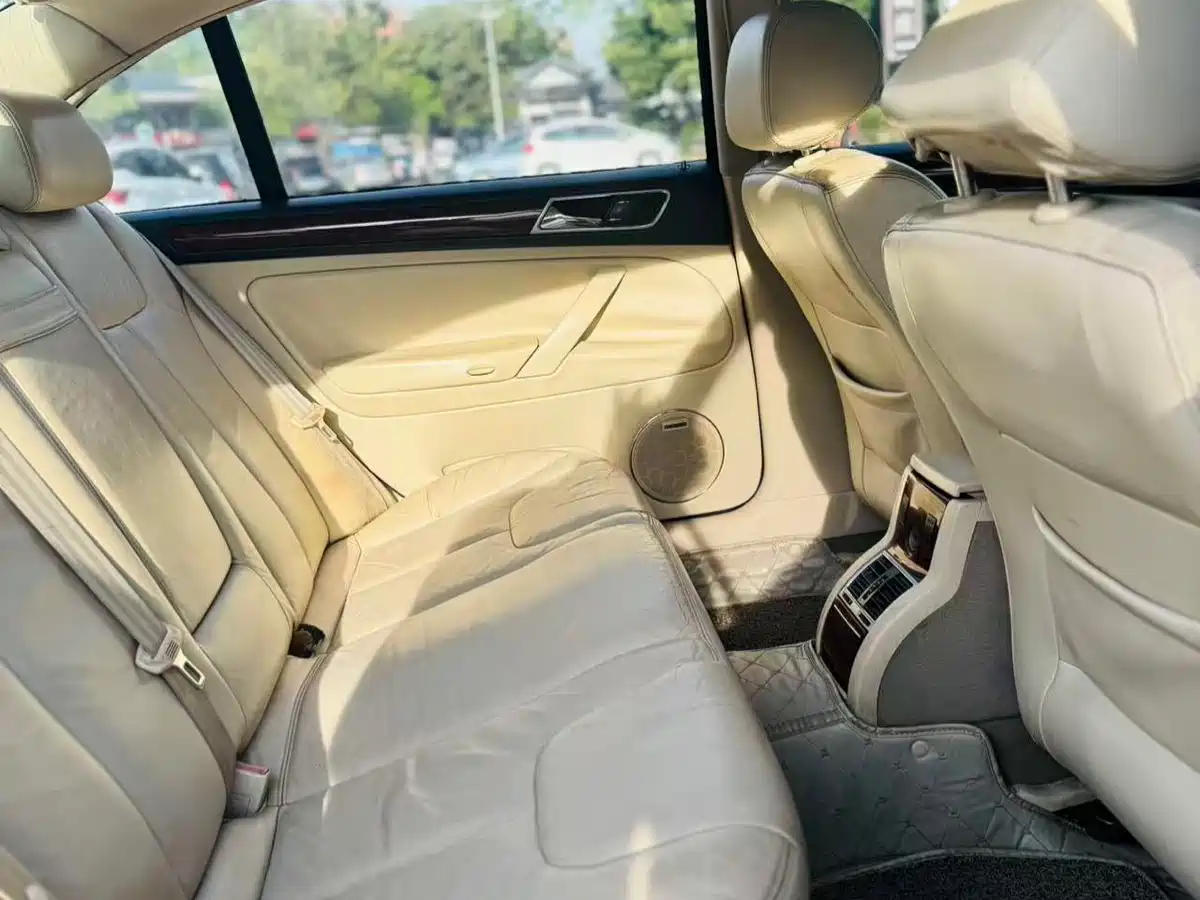 Volkswagen Passat Lingyu 2010 2009 1.8T Automatic Luxury