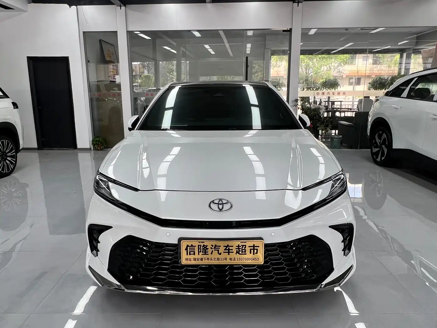 Toyota Camry 2026 Hybrid 2.0HXS Sport Plus Edition фото 2