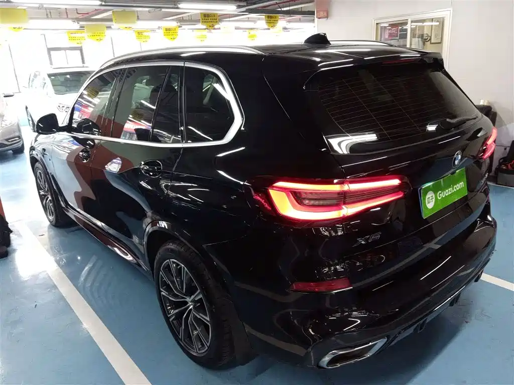 BMW X5 (Import) 2021 xDrive30i M Sport Package фото 23