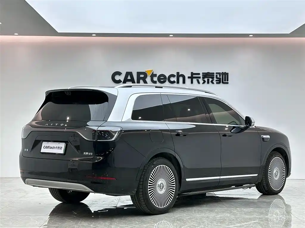 AITO Wenjie AITO M9 2025 Extended Range Ultra 52kWh 6-Seater фото 5