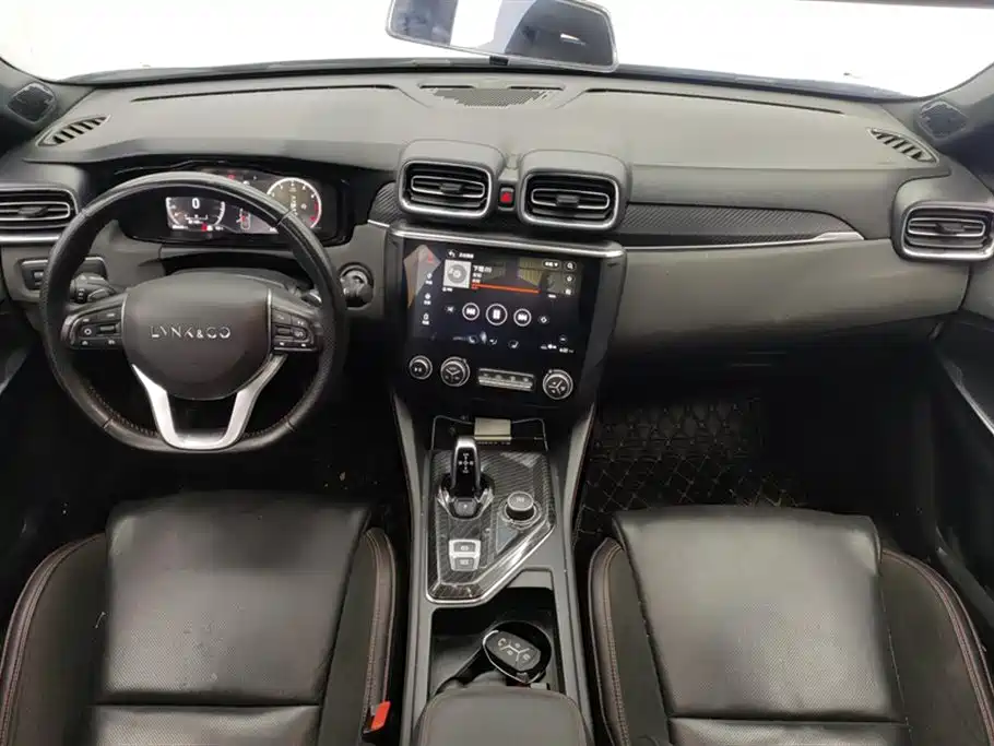 Lynk & Co 03 2019 2.0TD Auto Power Version фото 12