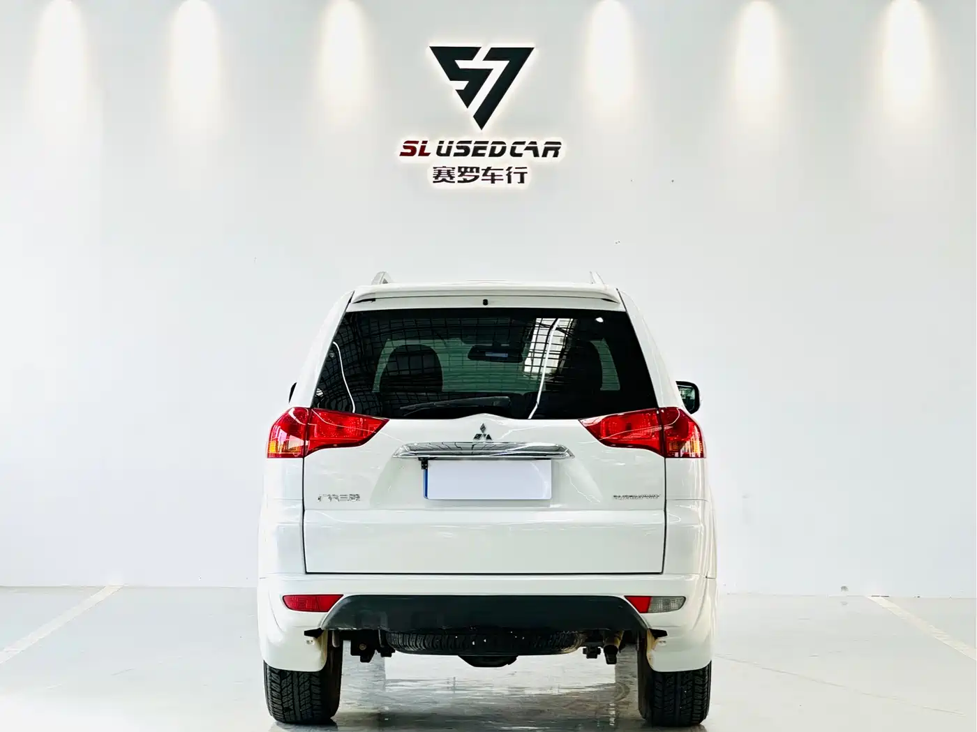 Mitsubishi Pajero Sport 2013 3.0L Automatic 4WD Flagship фото 8