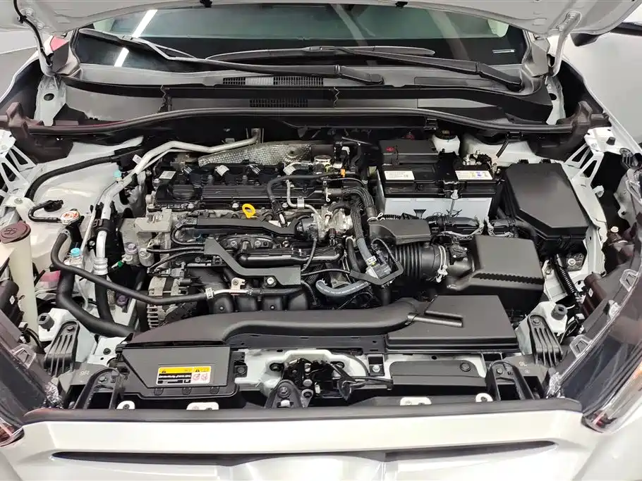 Toyota Frontlander 2023 2.0L CVT Leading Edition фото 10