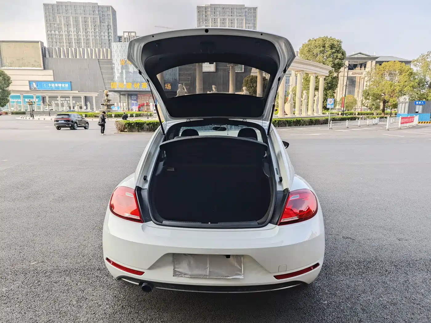 Volkswagen Beetle 2017 180TSI Enjoy фото 11