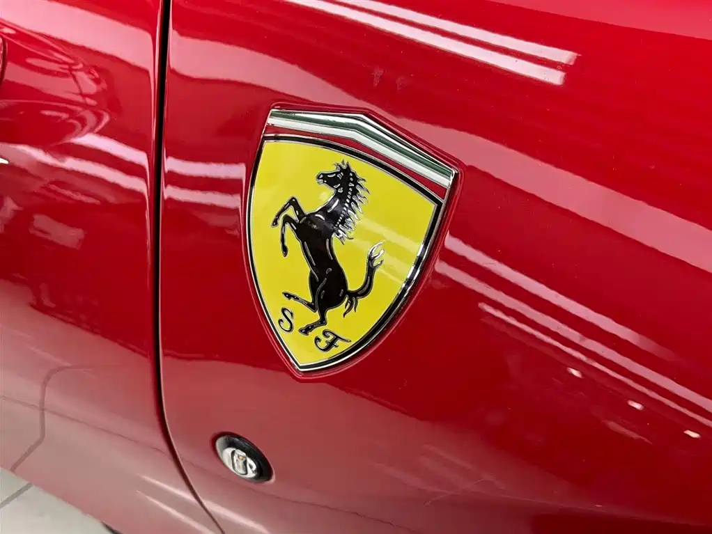 Ferrari F8 2021 2019 Tributo 3.9T V8