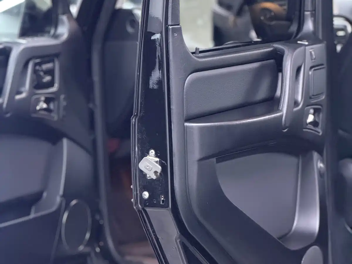 Mercedes-Benz G-Class 2017 Model G 350 d фото 19