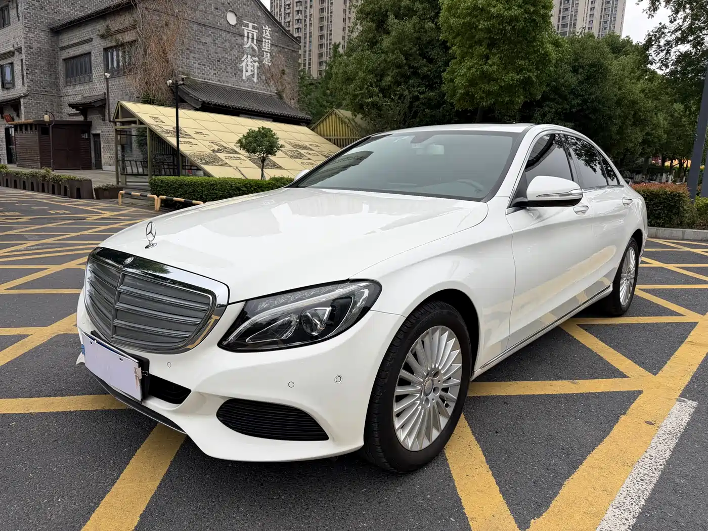 Mercedes-Benz C-Class 2015 C 180 L