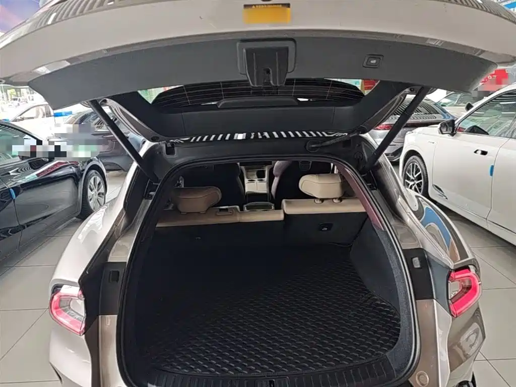 Xiaomi Auto Xiaomi YU7 2025 Extended Range RWD Edition фото 19