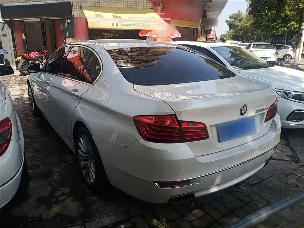 BMW 5 Series 2017 525Li Luxury Design Package фото 5