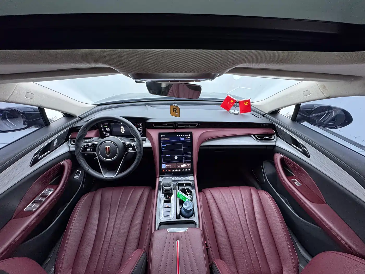Hongqi H5 2024 1.5T DCT Smart Connect Flag Rhythm Edition фото 4