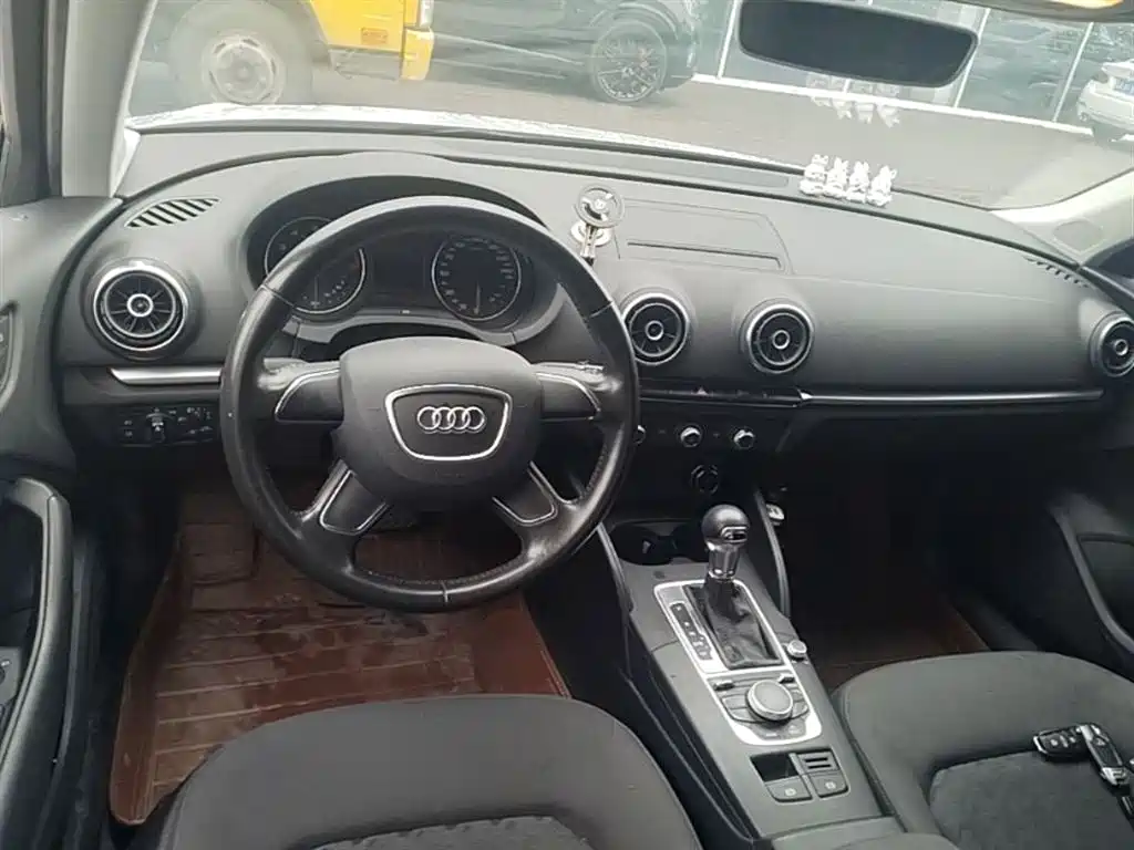 Audi A3 2016 Sportback 35 TFSI Progressive фото 17