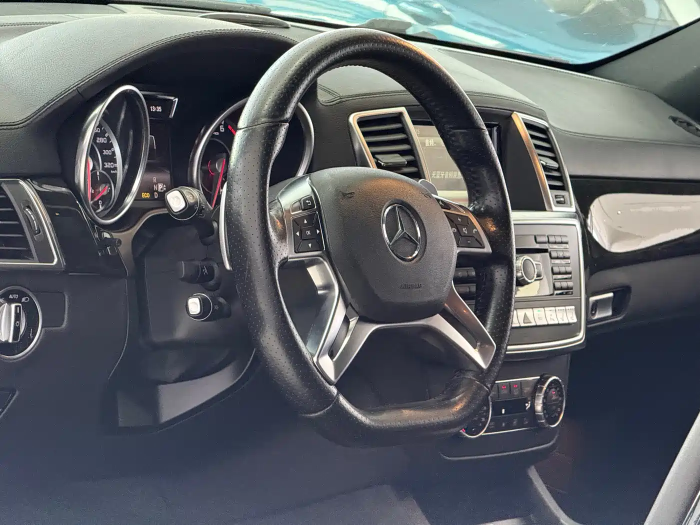 Mercedes-Benz GL-Class AMG 2014 AMG GL 63 фото 6