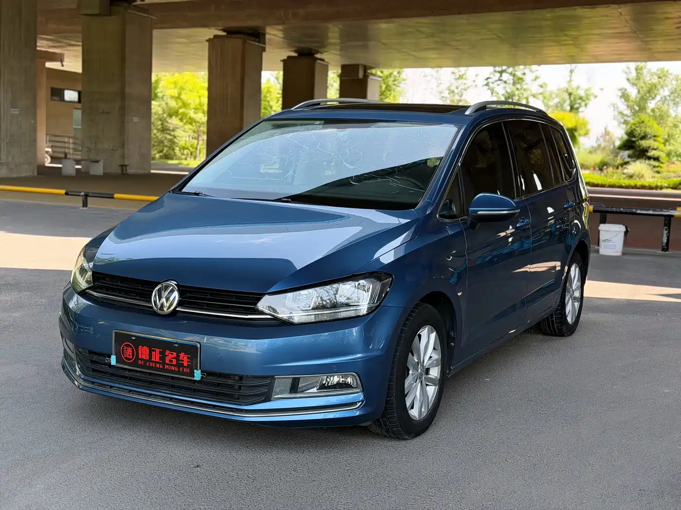 Volkswagen Touran 2018 Touran L 280TSI DSG Comfort 7-seater China V