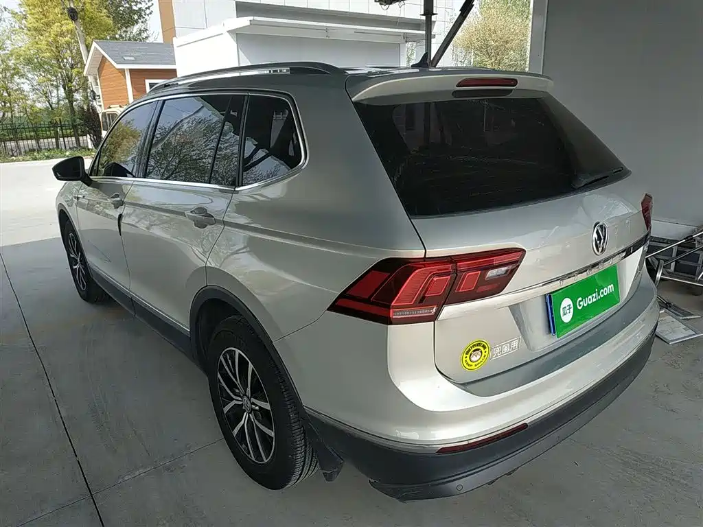 Volkswagen Tiguan L 2018 330TSI Automatic 2WD Luxury Edition фото 5