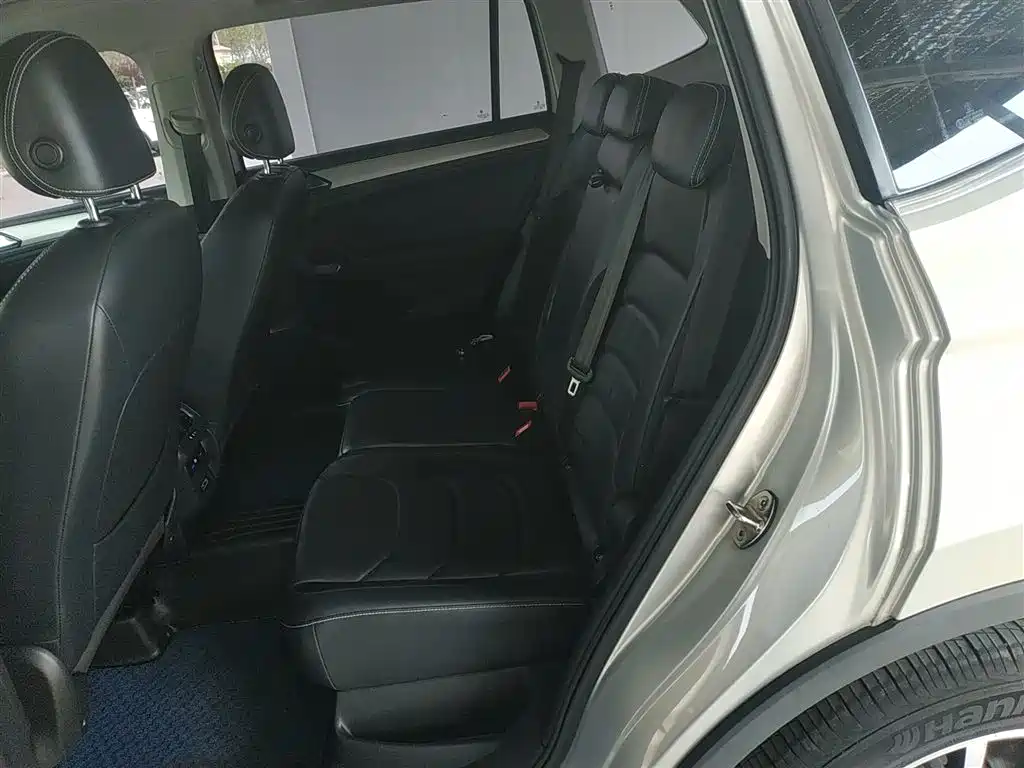 Volkswagen Tiguan L 2018 330TSI Automatic 2WD Luxury Edition фото 17