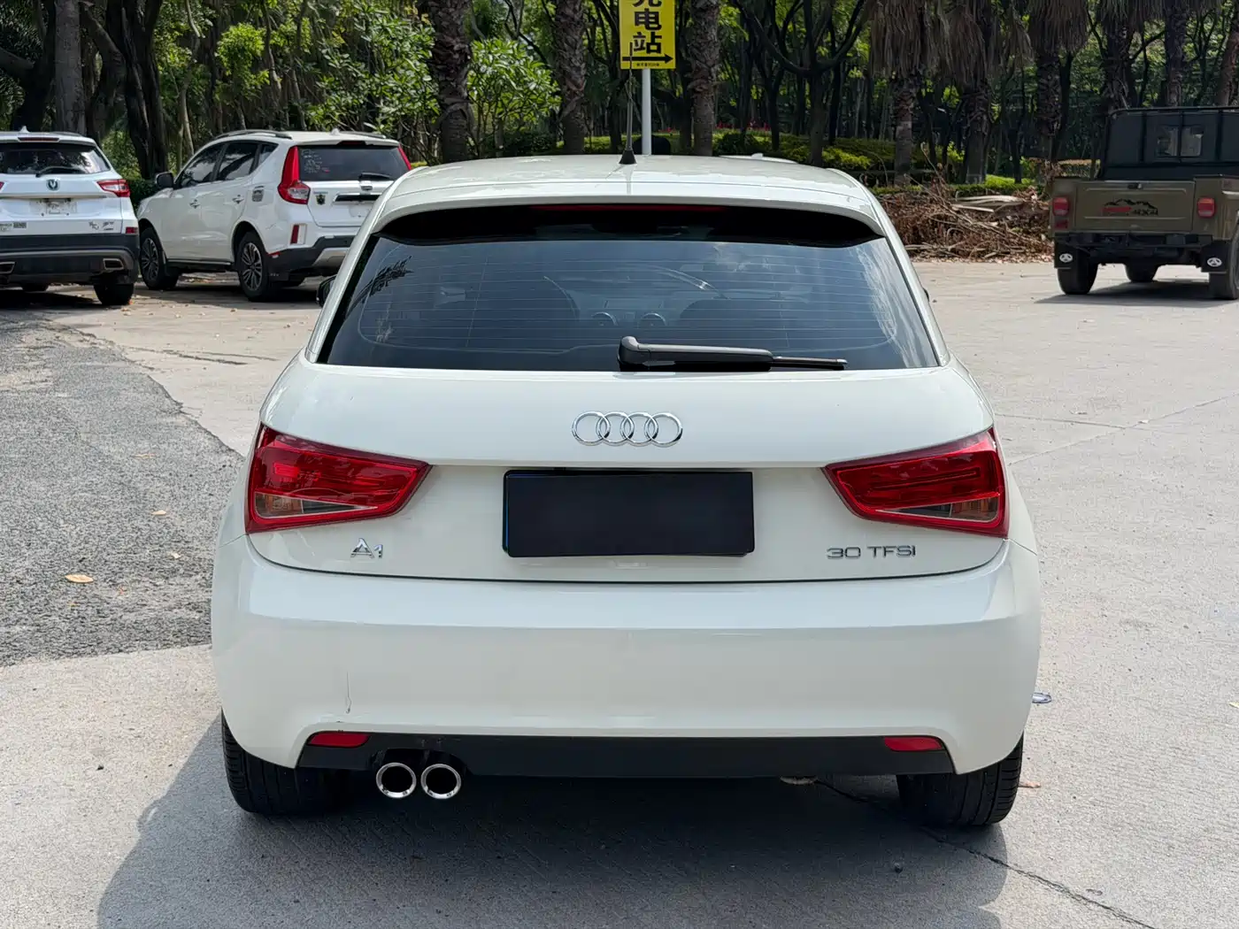 Audi A1 2013 Model 30 TFSI Sportback Urban фото 8