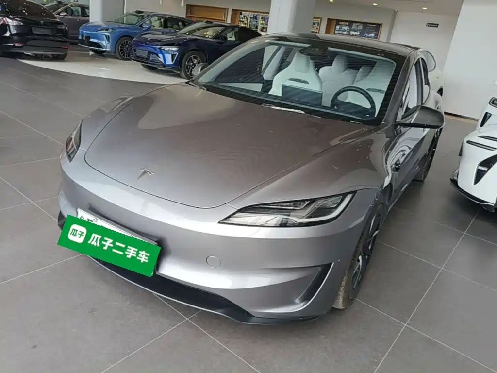 Tesla Model 3 2024 High-Performance All-Wheel Drive Edition