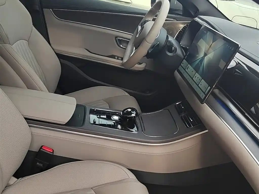 BYD Han 2025 DM-i Smart Driving Edition 125KM LiDAR Flagship фото 6