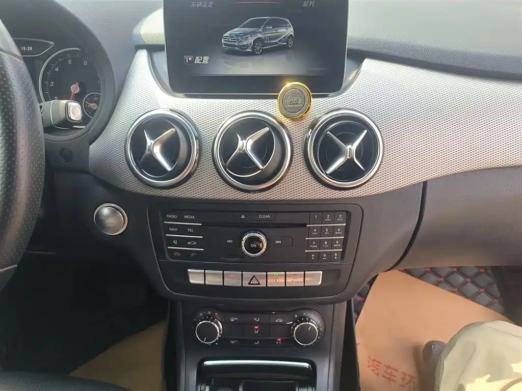 Mercedes-Benz B-Class 2017 B 200 Dynamic фото 9