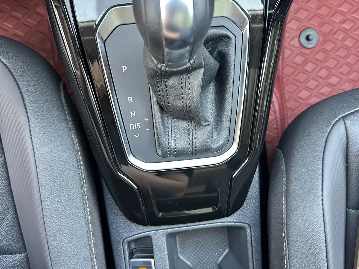 Volkswagen T-ROC 2022 280TSI DSG 2WD Comfort PLUS фото 11
