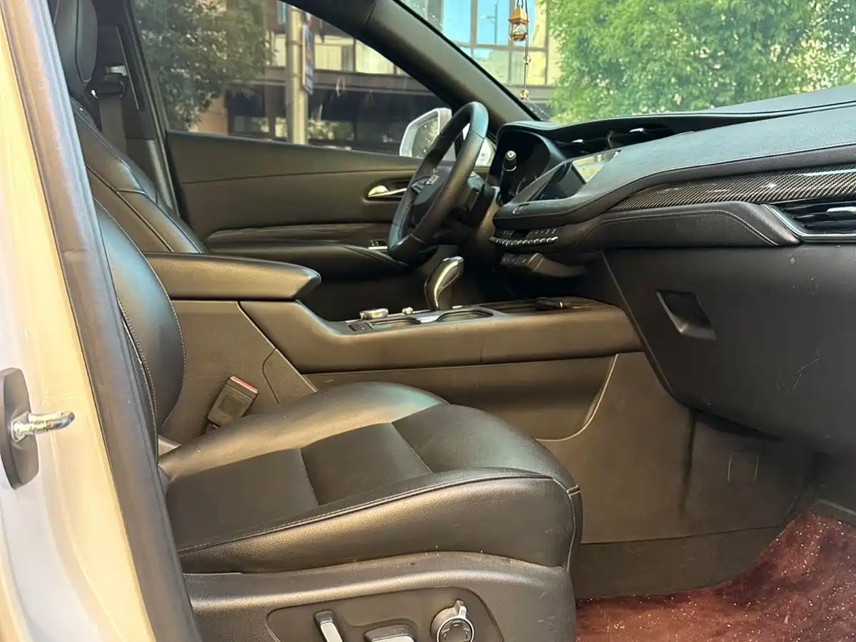 Cadillac XT4 2020 28T 2WD Luxury фото 18