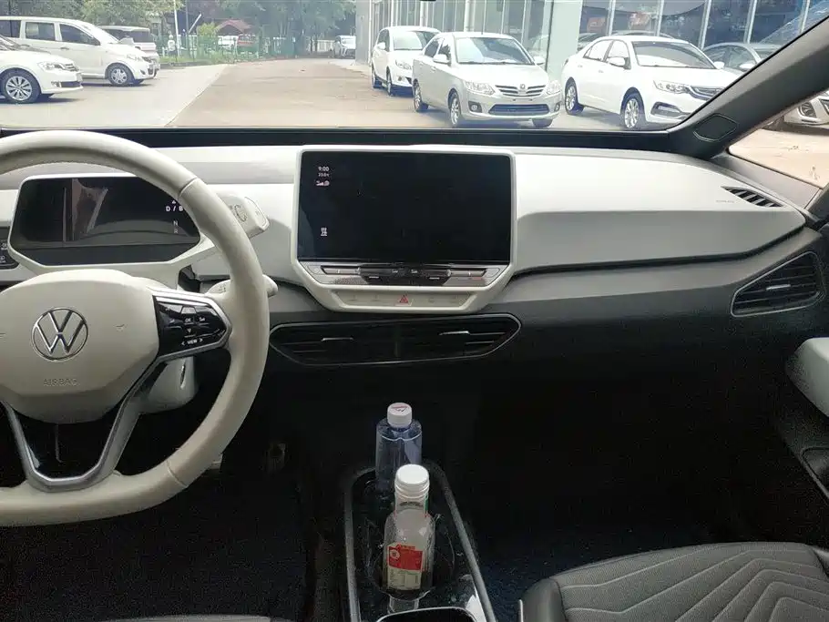 Volkswagen ID.3 2023 Upgraded Pure Intelligence Edition фото 13