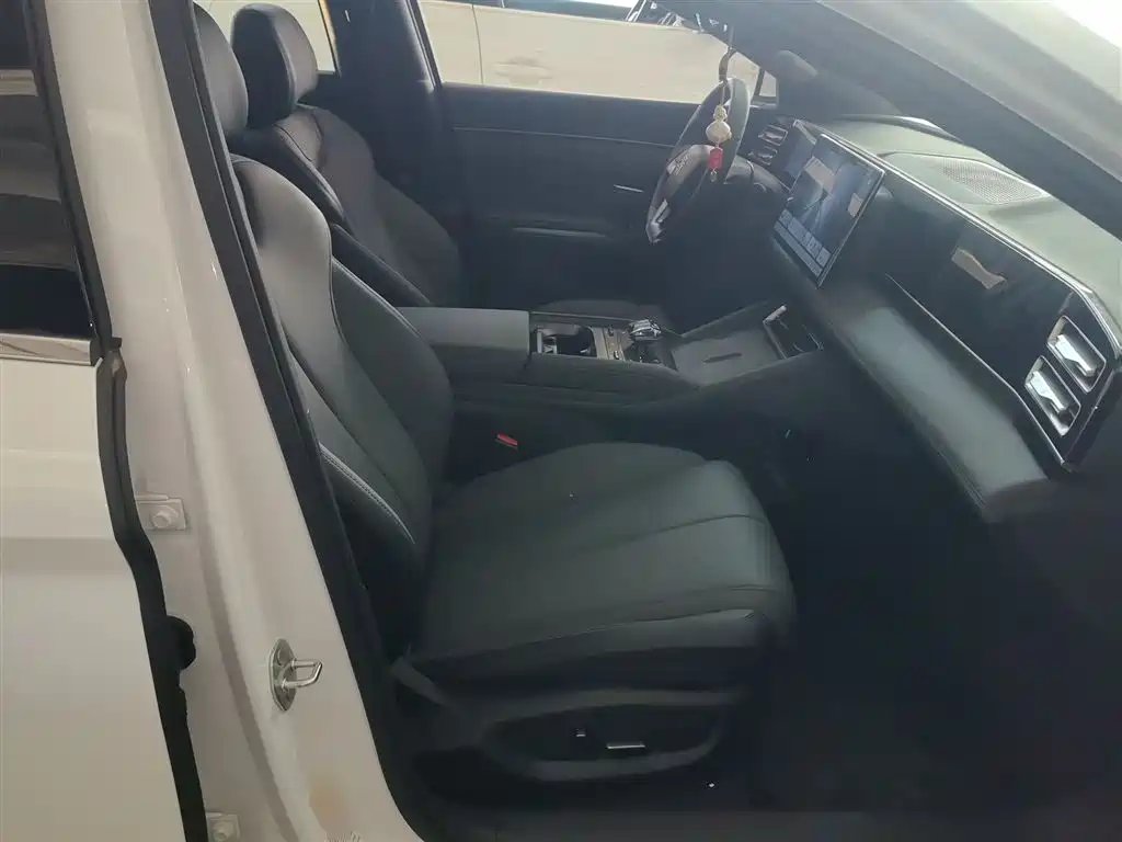 BYD Qin L 2025 DM-i Smart Drive Edition 120KM Surpassing фото 20