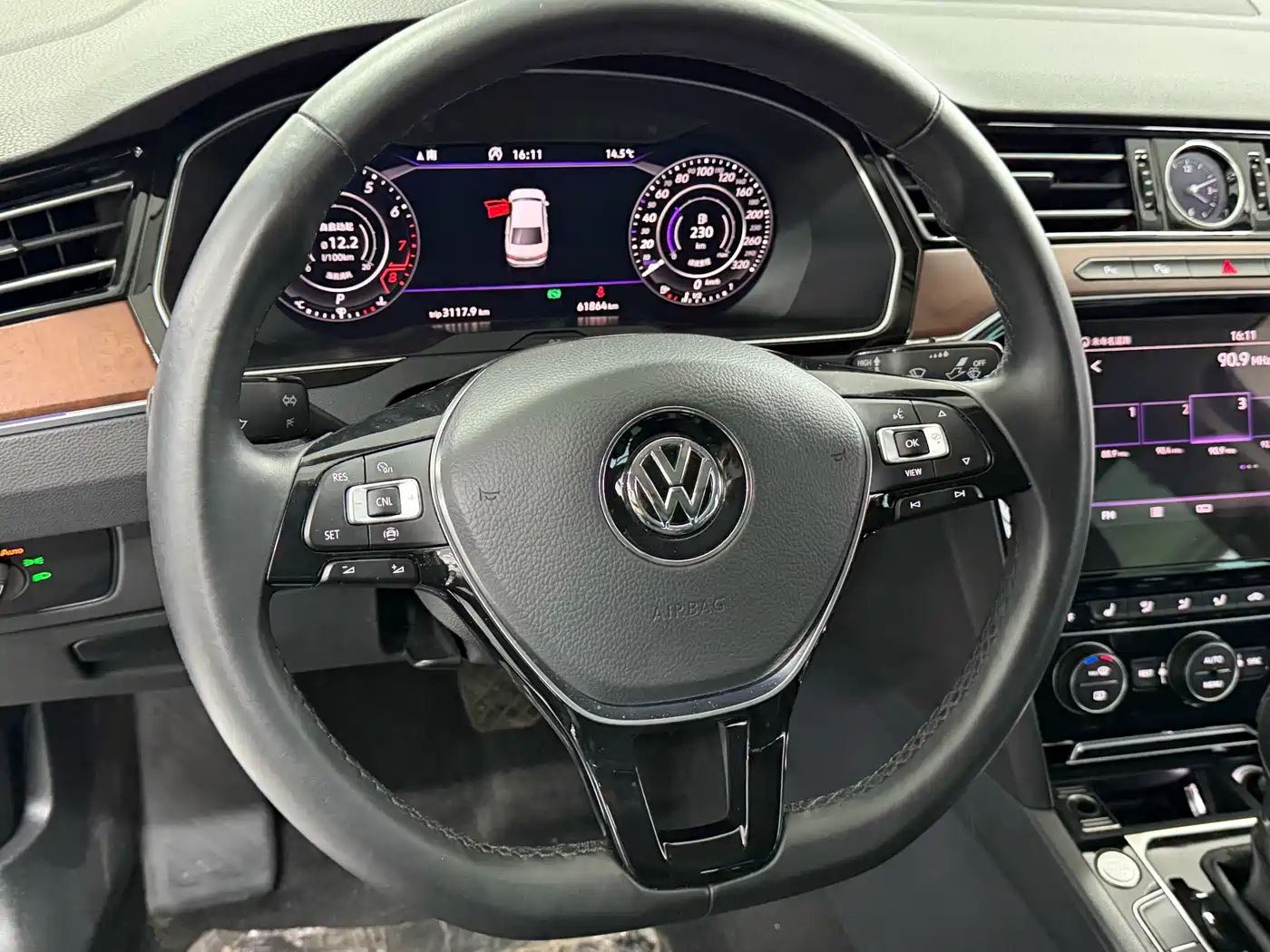 Volkswagen Magotan 2019 330TSI DSG Premium China V фото 6