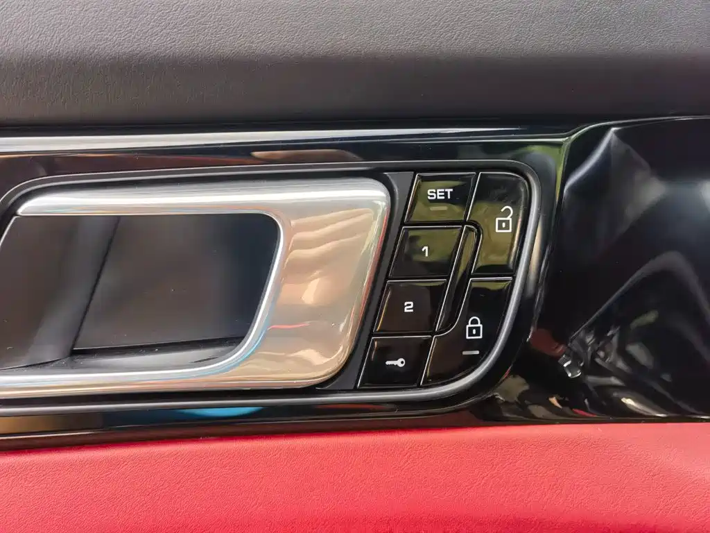 صورة 34 - Porsche Panamera New Energy