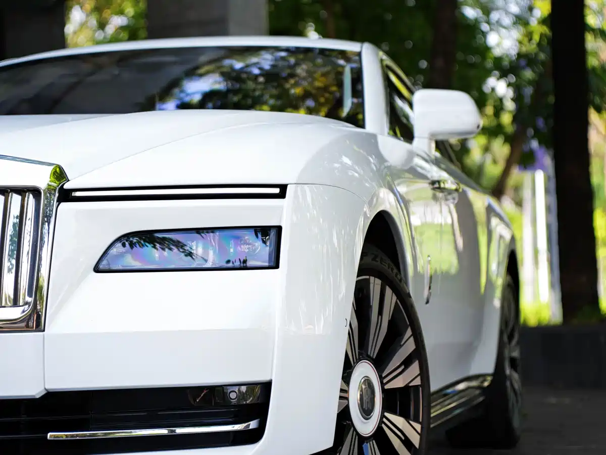 Rolls-Royce Spectre 2024 Standard Model фото 4